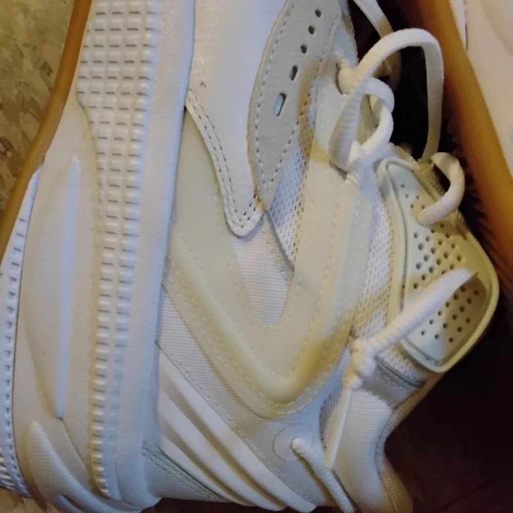 Puma J. Cole RS Dreamer " The White Jointz "Basketball Sneakers - Picture 9 of 11